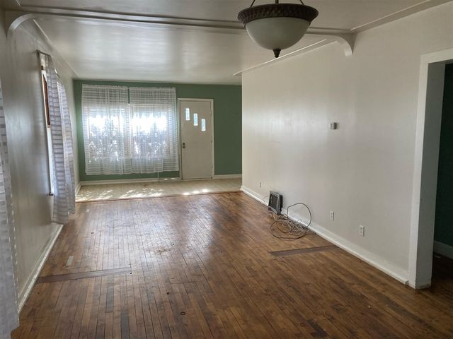 1201 Slayton Avenue, Grand Haven, MI 49417