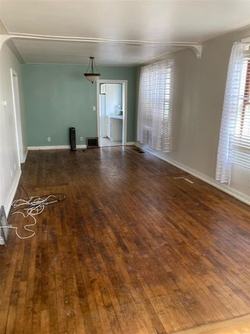 1201 Slayton Avenue, Grand Haven, MI 49417