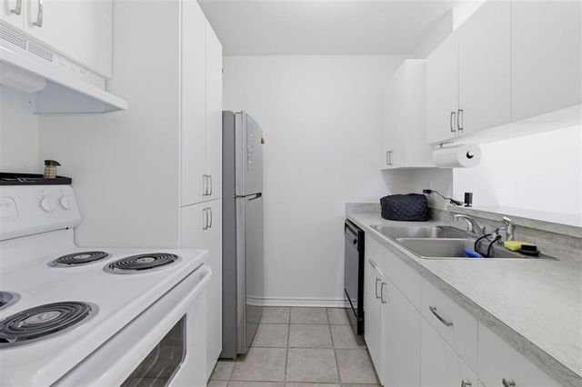 1020 W McNesse Street 10 B, Lake Charles, LA 70605