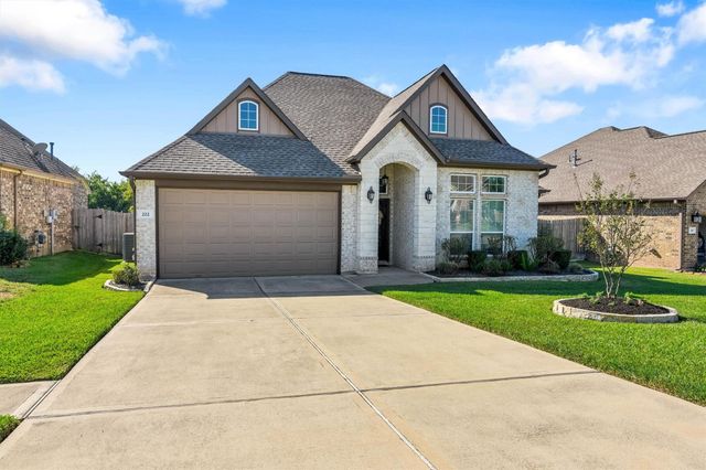 222 Racetrack Lane, Montgomery, TX 77356