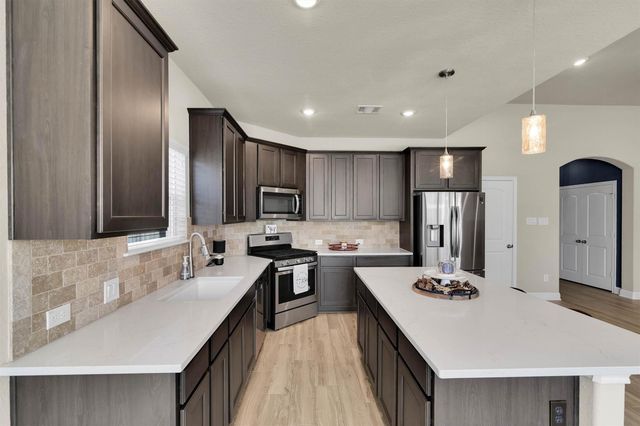 222 Racetrack Lane, Montgomery, TX 77356