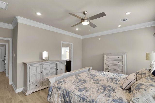 222 Racetrack Lane, Montgomery, TX 77356