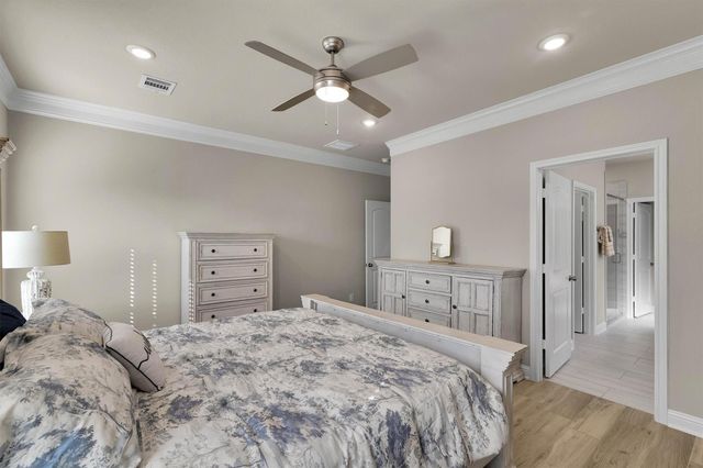 222 Racetrack Lane, Montgomery, TX 77356