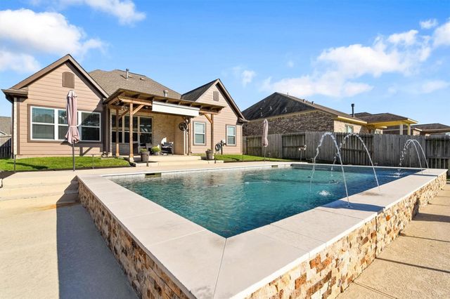 222 Racetrack Lane, Montgomery, TX 77356