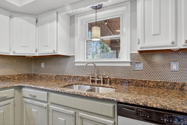 2178 WEBBING DR, Cordova, TN 38106