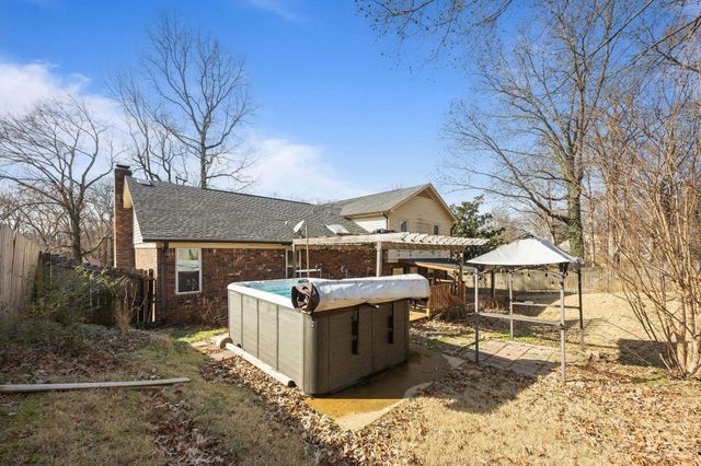 2178 WEBBING DR, Cordova, TN 38106