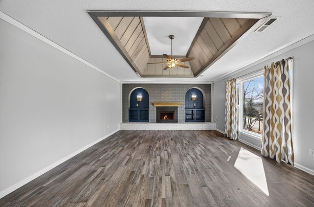 2178 WEBBING DR, Cordova, TN 38106