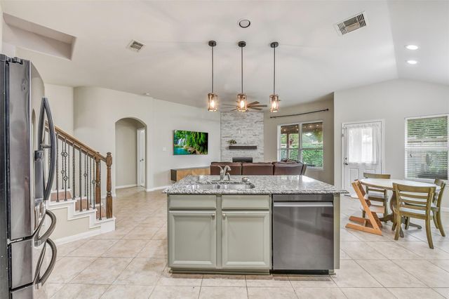 6173 Bridgewater Lane, League City, TX 77573