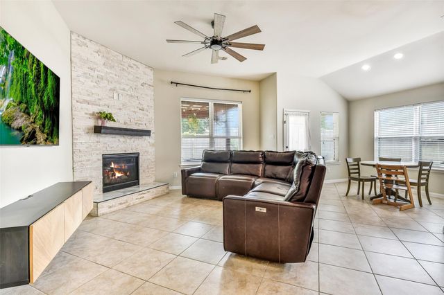 6173 Bridgewater Lane, League City, TX 77573