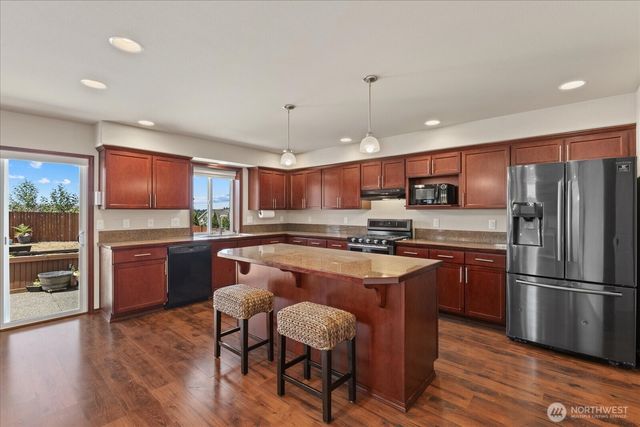 28408 NW 75th Drive, Stanwood, WA 98292