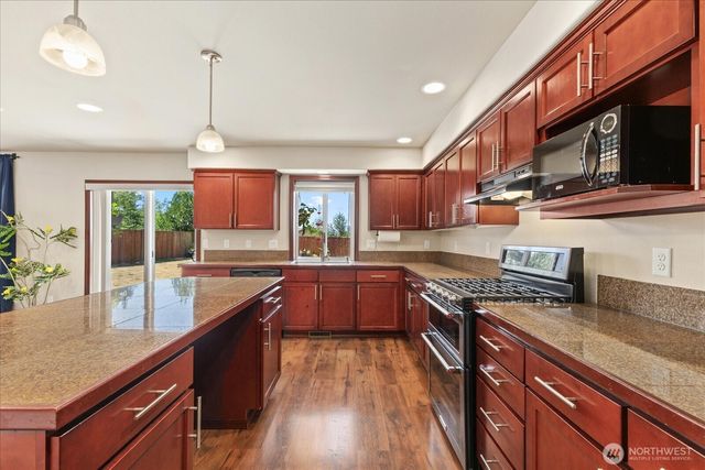 28408 NW 75th Drive, Stanwood, WA 98292