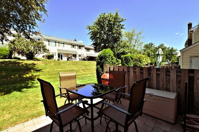 615 PIEDMONT CT, Lansdale, PA 19446