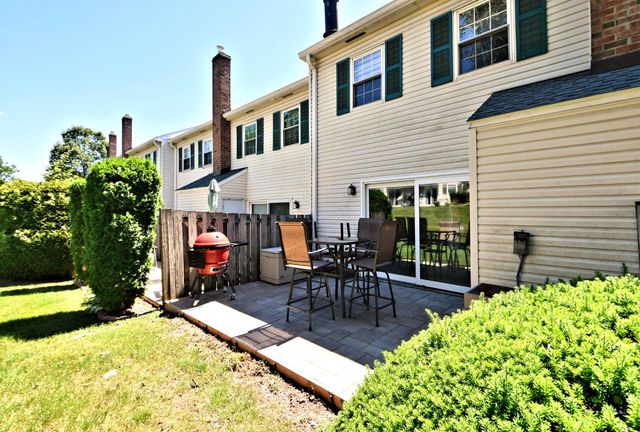 615 PIEDMONT CT, Lansdale, PA 19446