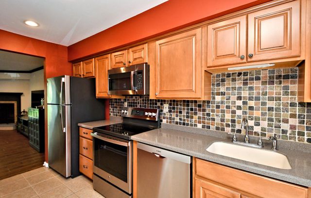 615 PIEDMONT CT, Lansdale, PA 19446