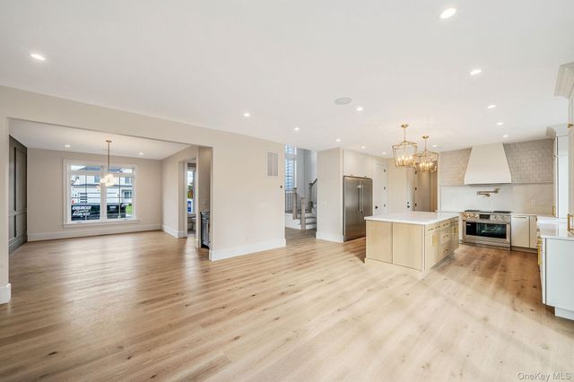 4 Blackwell Court, Nesconset, NY 11767