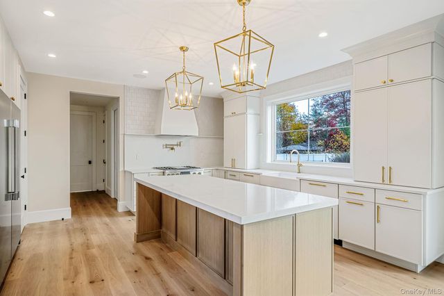 4 Blackwell Court, Nesconset, NY 11767