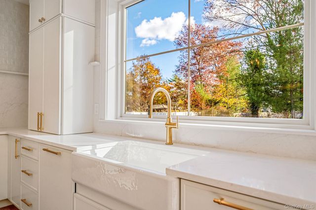 4 Blackwell Court, Nesconset, NY 11767