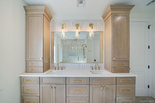 4 Blackwell Court, Nesconset, NY 11767