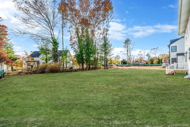 4 Blackwell Court, Nesconset, NY 11767