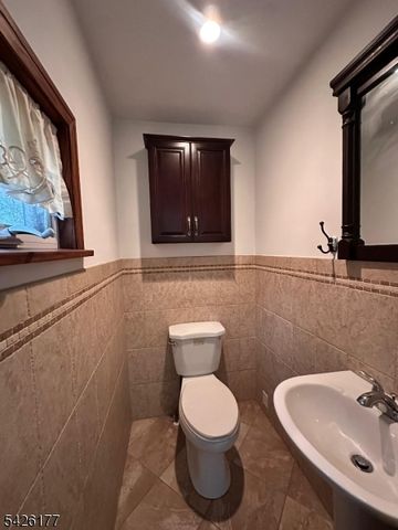 276 Madison Ave, Clifton City, NJ 07011