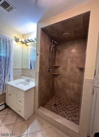 276 Madison Ave, Clifton City, NJ 07011