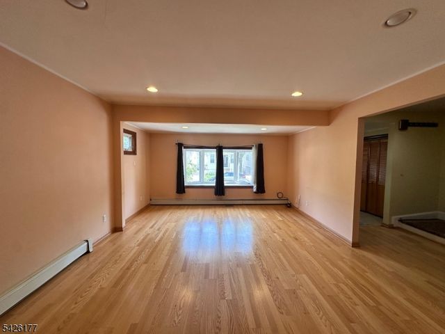 276 Madison Ave, Clifton City, NJ 07011