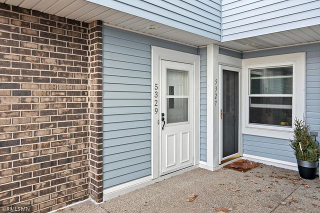 5329 Highpointe Terrace, Bloomington, MN 55437