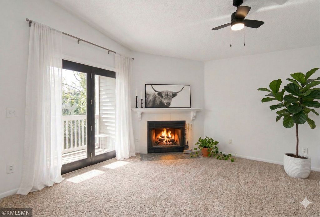 5329 Highpointe Terrace, Bloomington, MN 55437