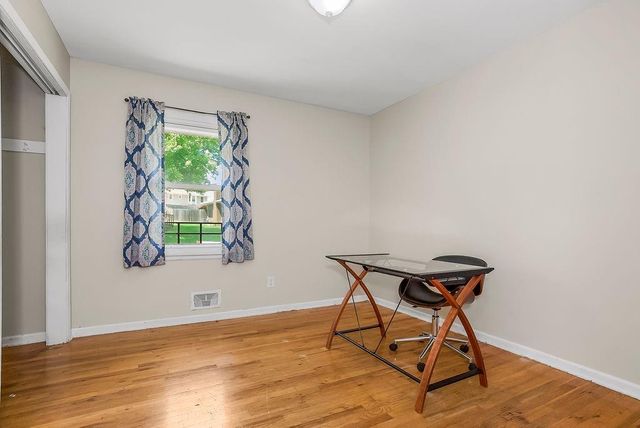 1819 N York Street, Independence, MO 64058