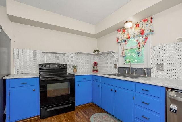 1819 N York Street, Independence, MO 64058