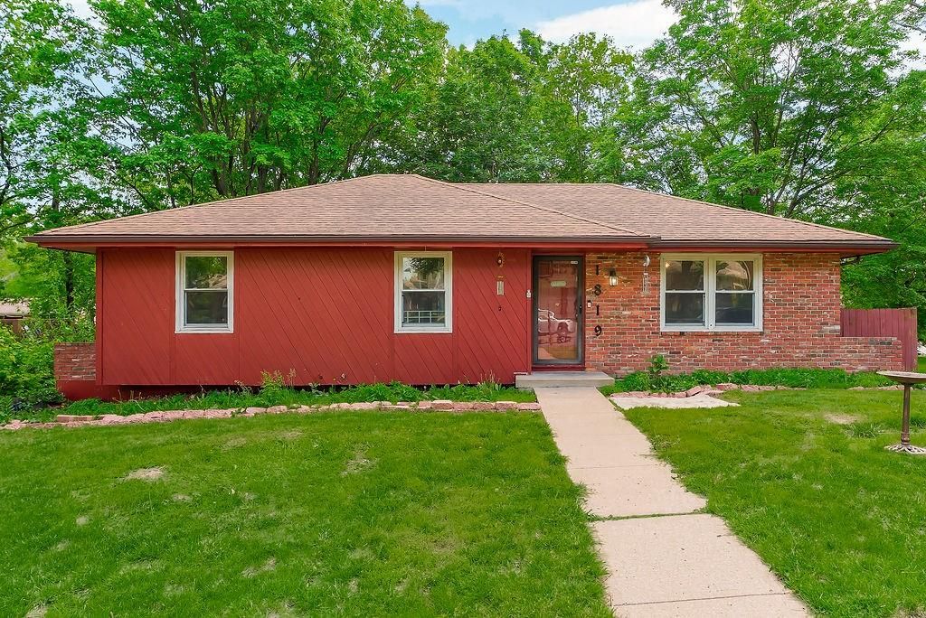 1819 N York Street, Independence, MO 64058