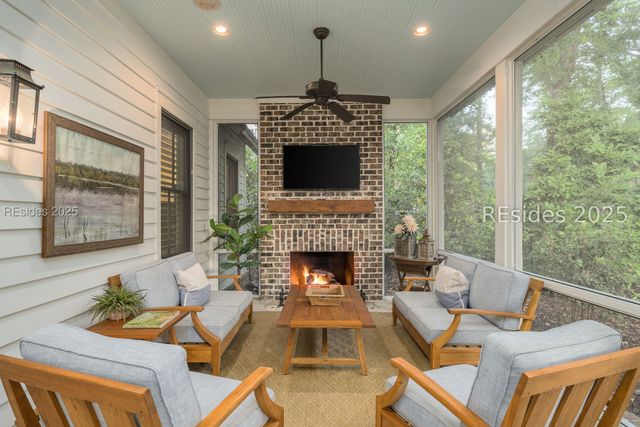 11 Cobalt Ln, Bluffton, SC 29910