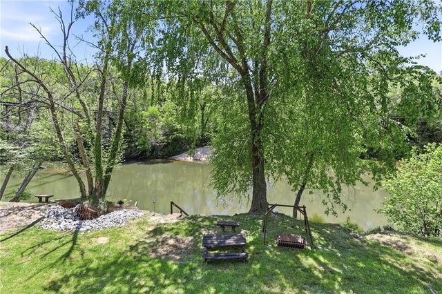 160 Megan Drive, Cleveland, GA 30528