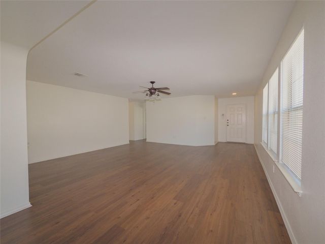 4604 Woodstock DR, Georgetown, TX 78633