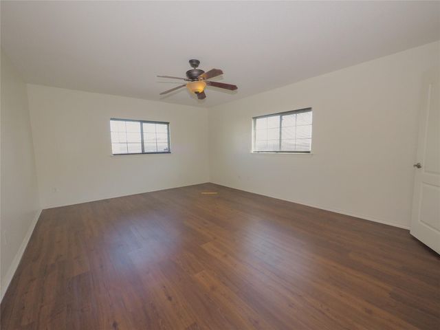 4604 Woodstock DR, Georgetown, TX 78633