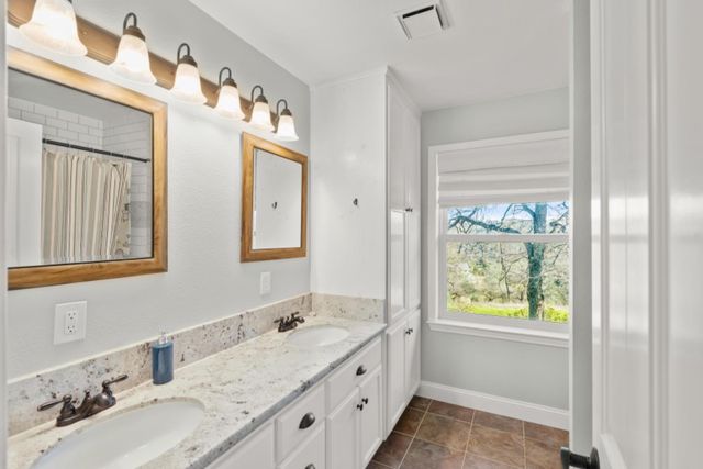 8251 Buffalo Ridge Rd, Ione, CA 95640