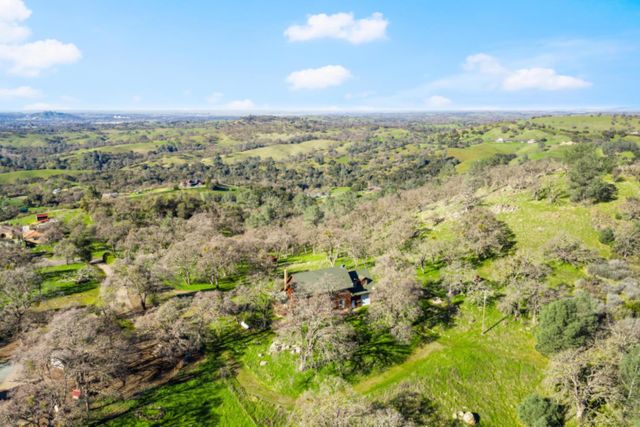 8251 Buffalo Ridge Rd, Ione, CA 95640
