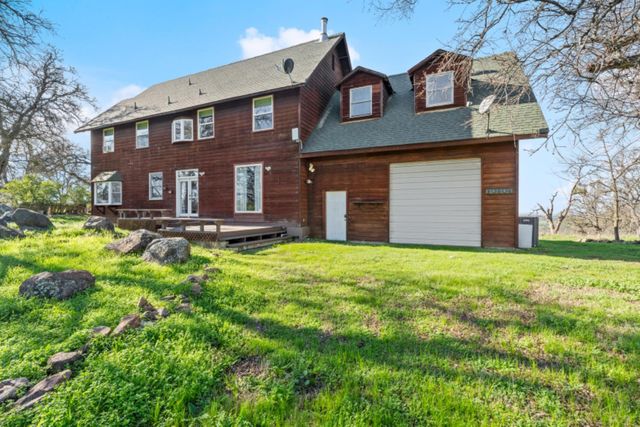 8251 Buffalo Ridge Rd, Ione, CA 95640