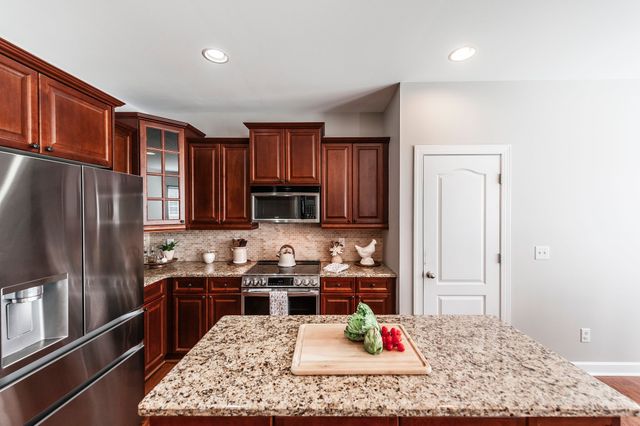 2054 Katherine Dr, Goodlettsville, TN 37072