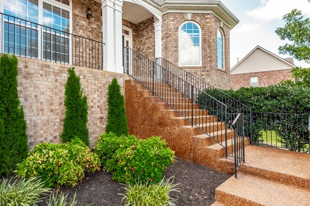 2054 Katherine Dr, Goodlettsville, TN 37072