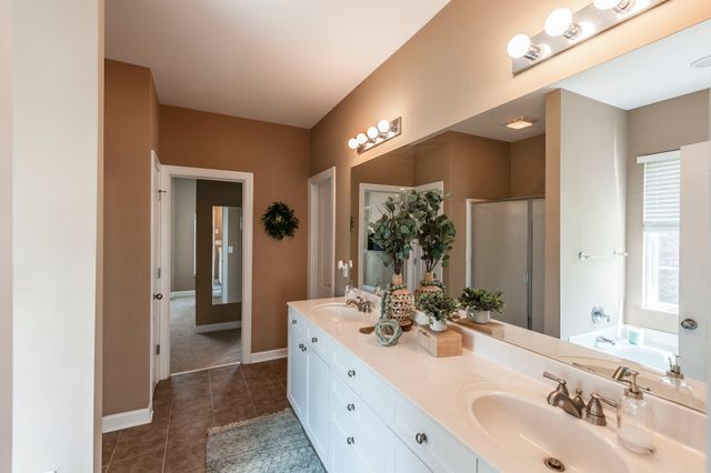 2054 Katherine Dr, Goodlettsville, TN 37072