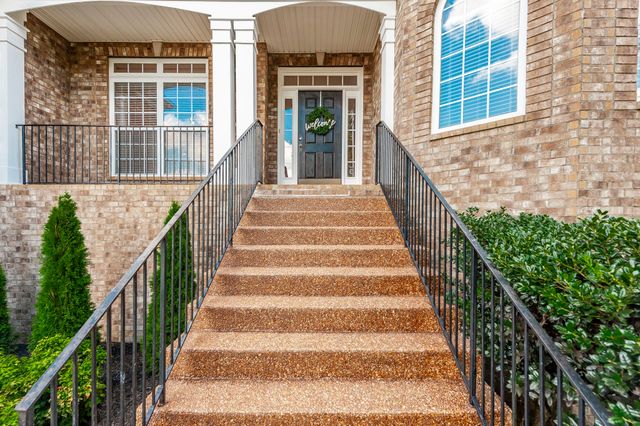 2054 Katherine Dr, Goodlettsville, TN 37072