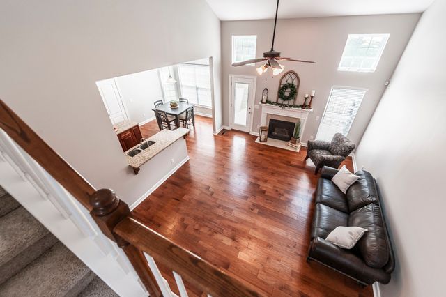 2054 Katherine Dr, Goodlettsville, TN 37072