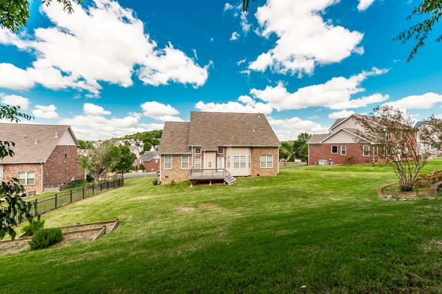 2054 Katherine Dr, Goodlettsville, TN 37072
