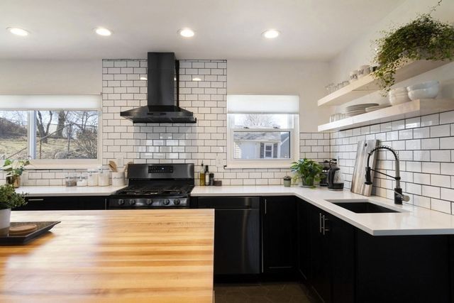 55 Paragon Rd, Boston, MA 02132