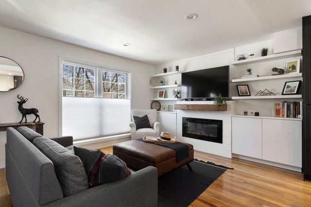 55 Paragon Rd, Boston, MA 02132