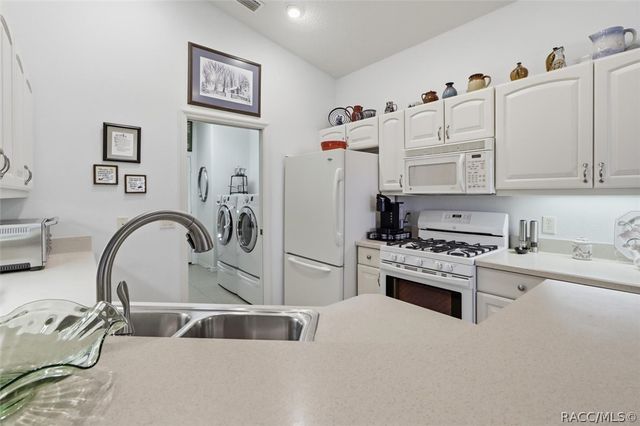 984 W Silver Meadow Loop, Hernando, FL 34442