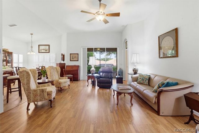 984 W Silver Meadow Loop, Hernando, FL 34442