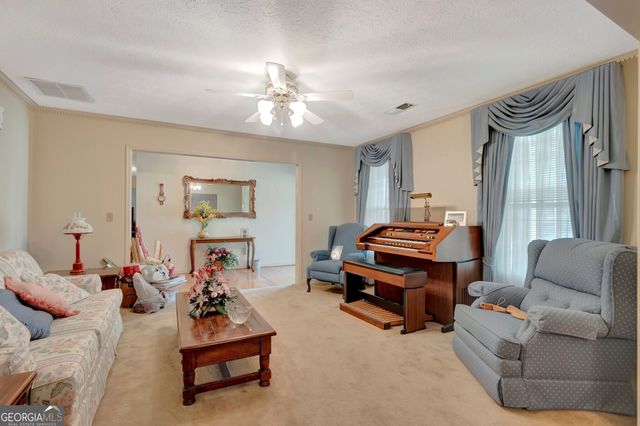 110 Sycamore Bend, Fayetteville, GA 30214