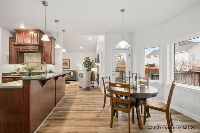 7805 HAWTHORNE DR, Cheyenne, WY 82009